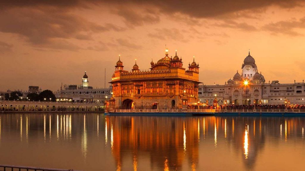 Pune to Hyderabad Taxi